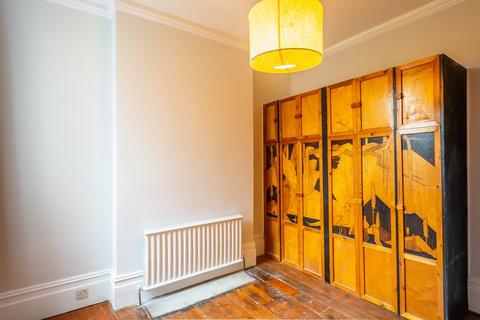 2 bedroom apartment for sale, Coppetts Road, London, N10