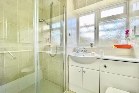 3 Trystings Close, Claygate, Esher, KT10 0TF