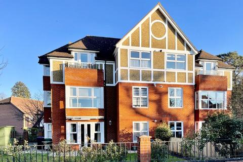 2 bedroom apartment for sale, Foley Mews, Claygate