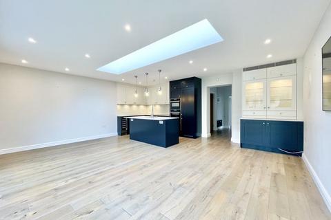 54 Vale Road, Claygate, Esher, KT10 0NJ