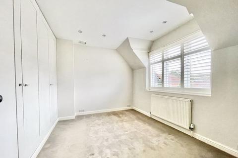 54 Vale Road, Claygate, Esher, KT10 0NJ