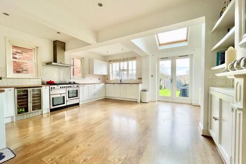 3 bedroom semi-detached house for sale - Vale Road, Claygate