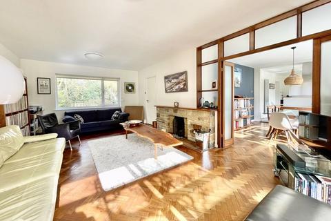 17 Stevens Lane, Claygate, Esher, KT10 0TD