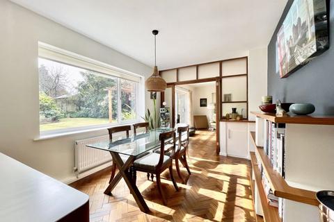 17 Stevens Lane, Claygate, Esher, KT10 0TD