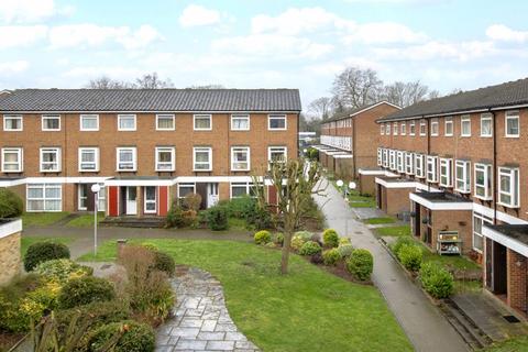 2 bedroom apartment to rent, Cotelands, Park Hill