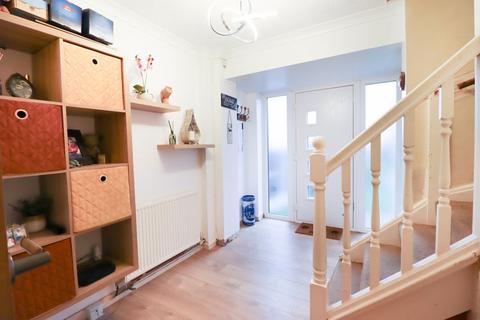 49 Borrowdale Close, Benfleet, SS7 3HE
