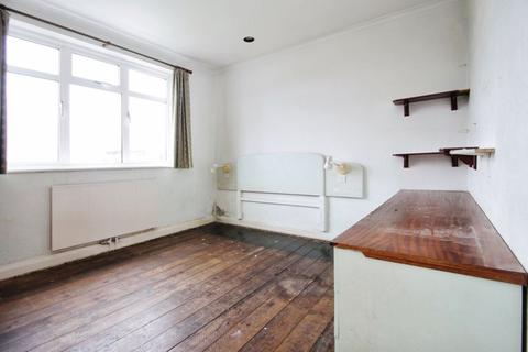 34 Ferrymead Gardens, Greenford, UB6 9NF