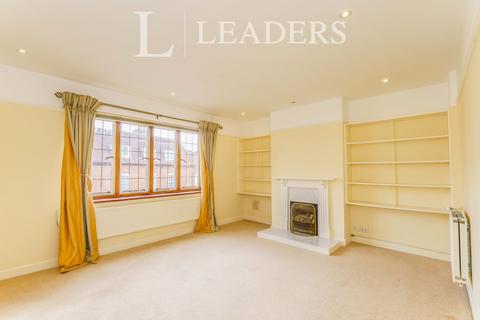 2 bedroom apartment to rent, North Close, St Martins Square PO19