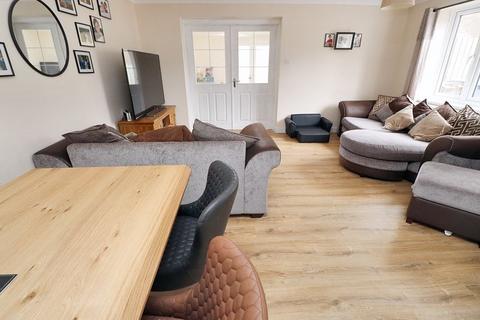 18 Devlin Road, Ipswich, IP8 3SF