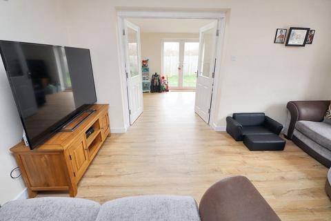 18 Devlin Road, Ipswich, IP8 3SF