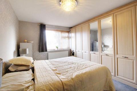 103 Brookside Crescent, Cuffley, Potters Bar, EN6 4QP