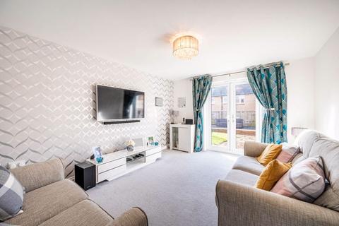 4 bedroom property for sale - Carmuirs Drive, Motherwell