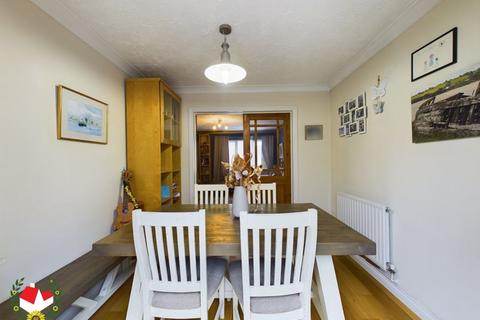 25 Thomas Stock Gardens, Abbeymead, Gloucester, GL4 5GH