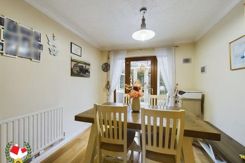 25 Thomas Stock Gardens, Abbeymead, Gloucester, GL4 5GH
