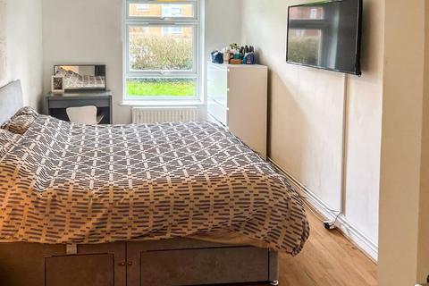 1 bedroom flat for sale - Upperfield Road, Welwyn Garden City