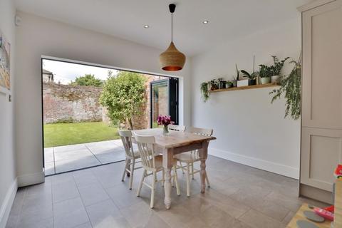 5 bedroom detached house for sale, Pelham Road, Southsea