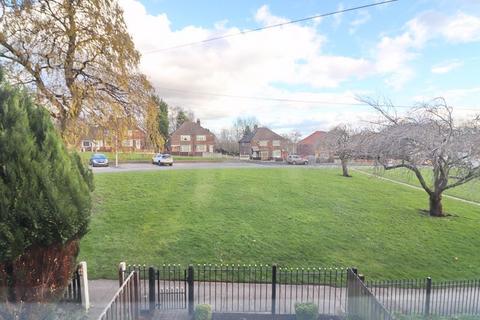 107 Falcon Crescent, Clifton, Manchester, M27 8JN