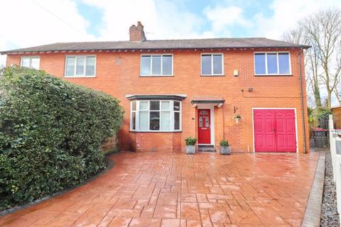 4 bedroom semi-detached house for sale, Peel Grove, Manchester M28