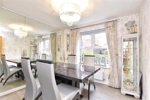 4 bedroom detached house for sale, Ginnell Farm Avenue, Burnedge, Rochdale, Greater Manchester, OL16