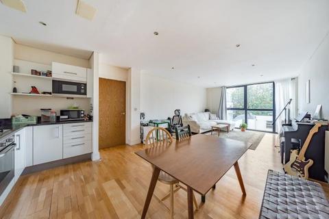 1 bedroom flat for sale, 23 Trafalgar Point, 137 Downham Road, London, N1 3GZ