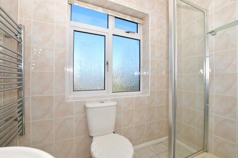 127 Kingston Road, Leatherhead, KT22 7NT