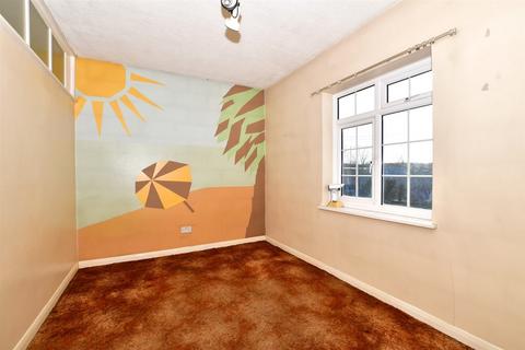 127 Kingston Road, Leatherhead, KT22 7NT