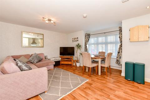 Flat 1, 3 Cascade Close, Marden, Tonbridge, TN12 9FW