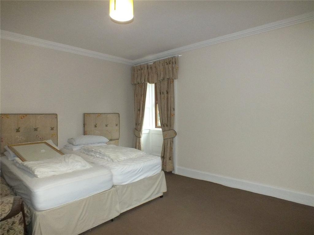 Partridge House, Johnstonebridge... 4 bed semidetached house £750