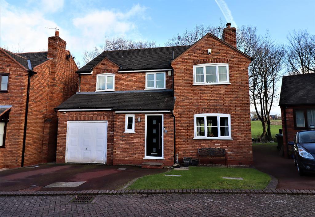 Lymm WA13 4 bed detached house for sale £600,000