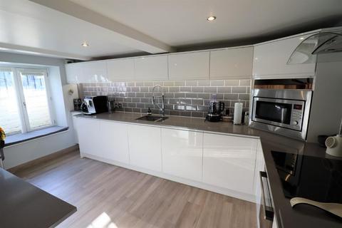 3 bedroom apartment for sale, Hale WA14