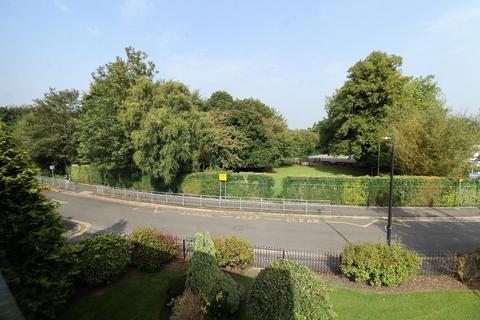 2 bedroom flat for sale, Grange Road, Bowdon WA14
