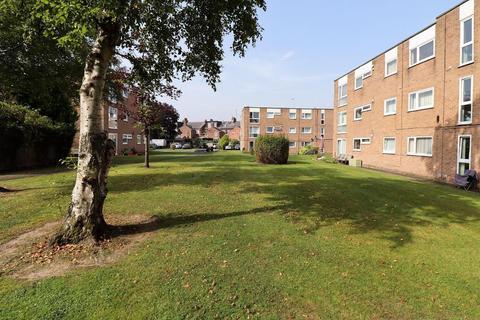 2 bedroom flat for sale, Grange Road, Bowdon WA14