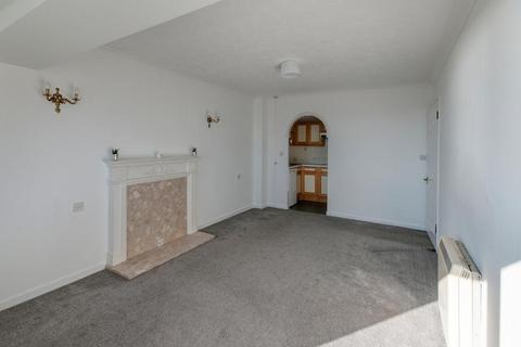 1 bedroom retirement property for sale, Marine Parade, Seaford BN25