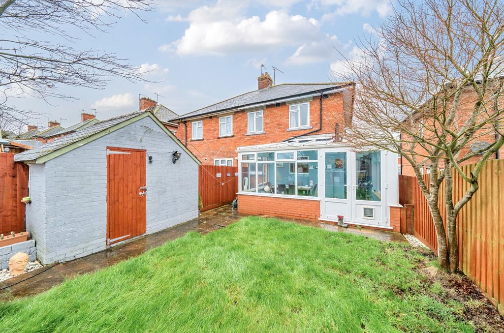 Manor Road Milborne Port Sherborne Somerset Dt9 3 Bed Semi Detached