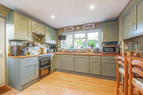 2 Cherry Close, Emmer Green, Reading, RG4 8UP
