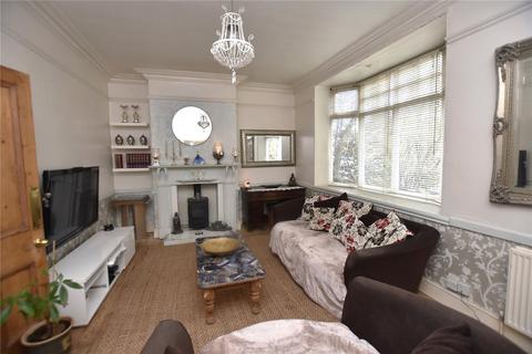 4 bedroom terraced house for sale, Sunnybank Avenue, Horsforth, Leeds, West Yorkshire