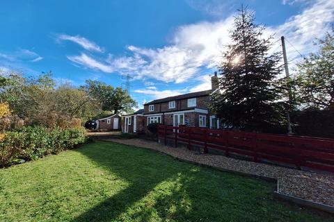2 bedroom detached house to rent, Mobberley Road, Mobberley, Knutsford