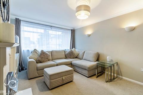 18 Fullers Close, Kelvedon, Colchester, CO5 9JX