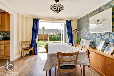 14 Bainbridge Drive, Tiptree, Colchester, CO5 0BP