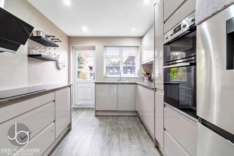 3 Anchor Road, Tiptree, Colchester, CO5 0AL