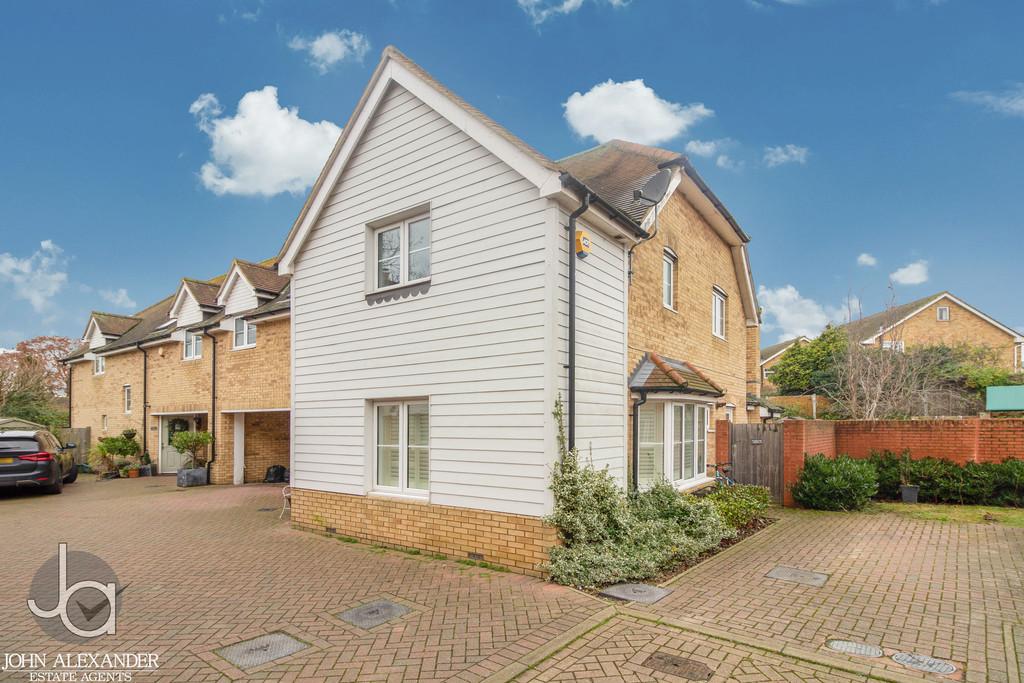 Bokhara Close, Tiptree 4 bed link detached house for sale £475,000