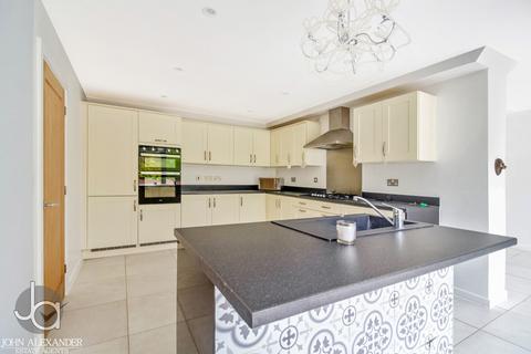 16 Bokhara Close, Tiptree, Colchester, CO5 0FN