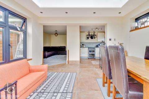 2 Eleanor Close, Tiptree, Colchester, CO5 0DP