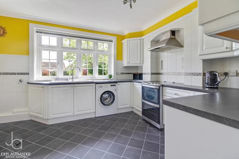 51 Maldon Road, Tiptree, Colchester, CO5 0TS