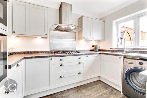 18 Wadley Close, Tiptree, Colchester, CO5 0SL