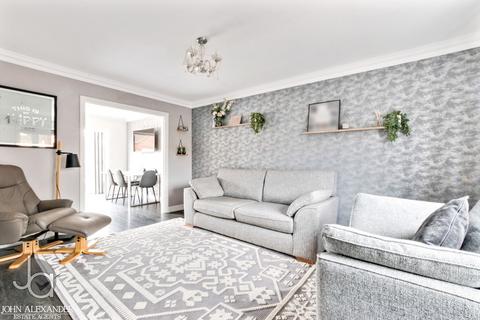 18 Wadley Close, Tiptree, Colchester, CO5 0SL