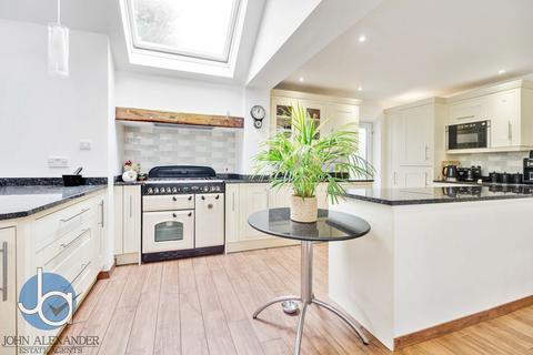 Hazelmere Maypole Road, Tiptree, Colchester, CO5 0EL