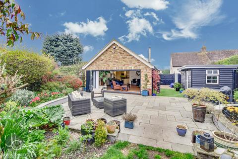 Hazelmere Maypole Road, Tiptree, Colchester, CO5 0EL