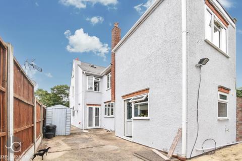 153 Halstead Road, Stanway, Colchester, CO3 0JT