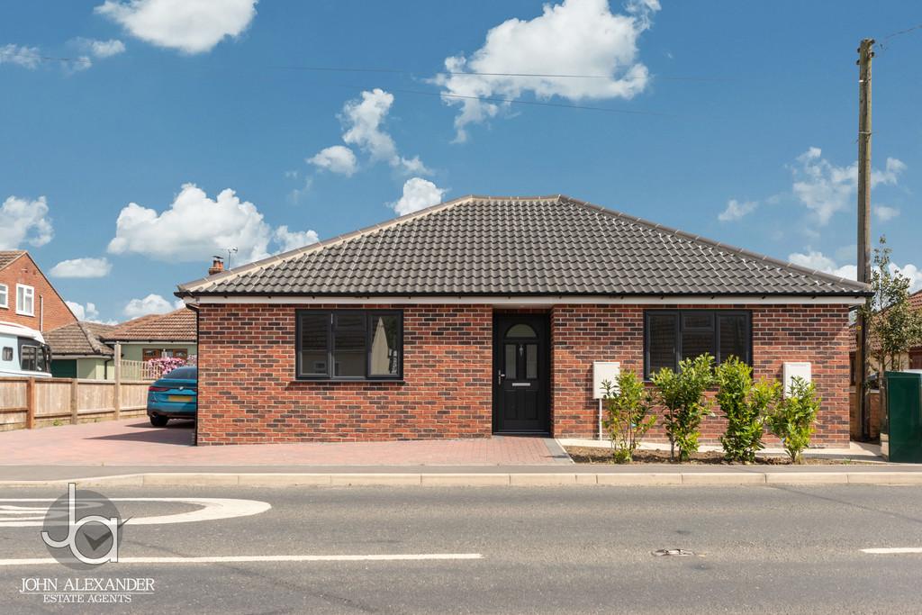 Thorrington, Colchester 3 bed detached bungalow for sale £375,000